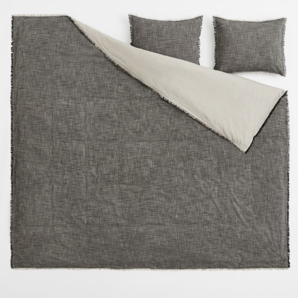H&M Melange Queen Duvet Cover Set in Dark gray melange